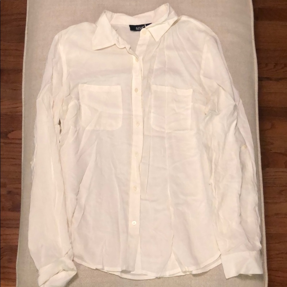 A.N.A. Ivory/Cream Top